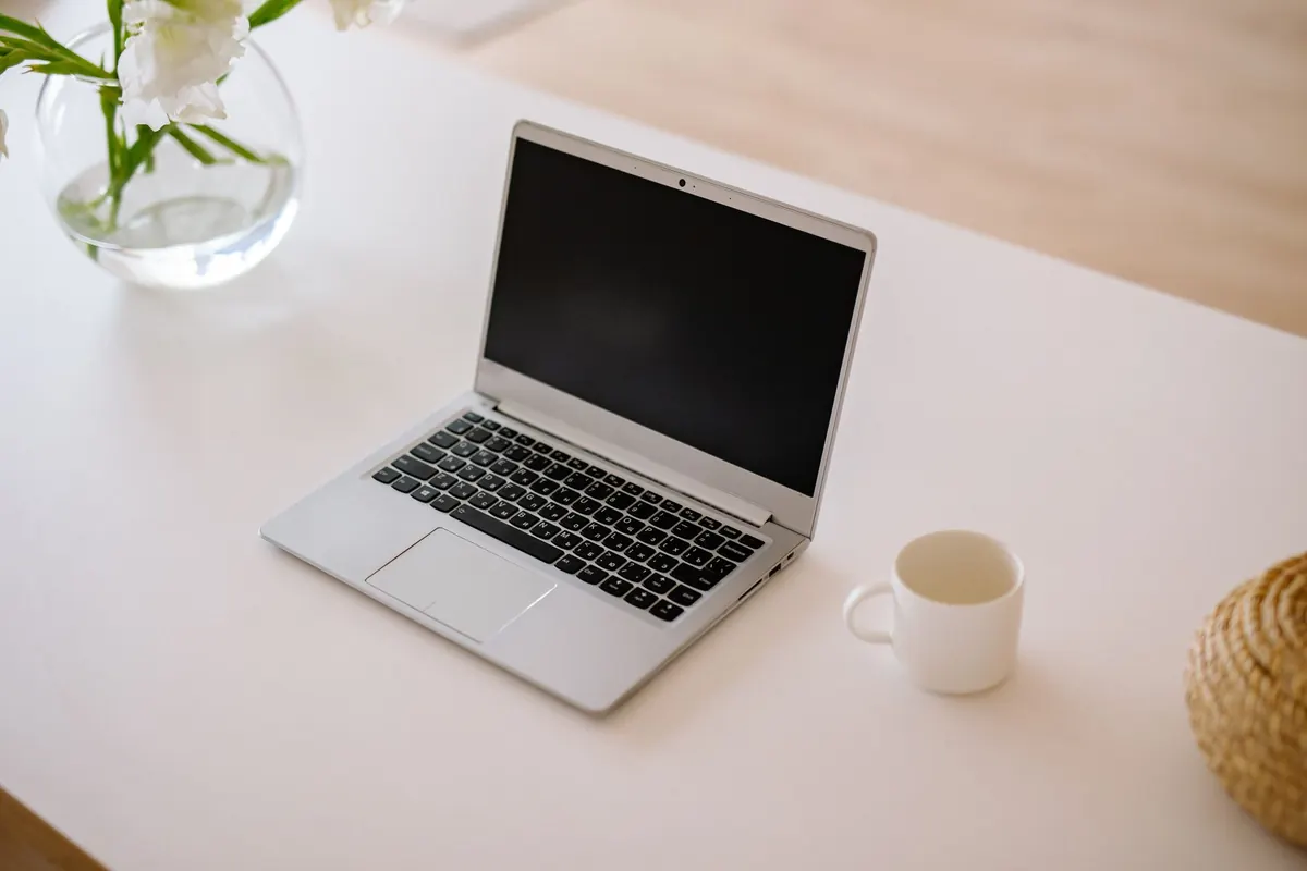 How to Run a Local LLM on a Laptop: Step-by-Step Guide for 7B Models